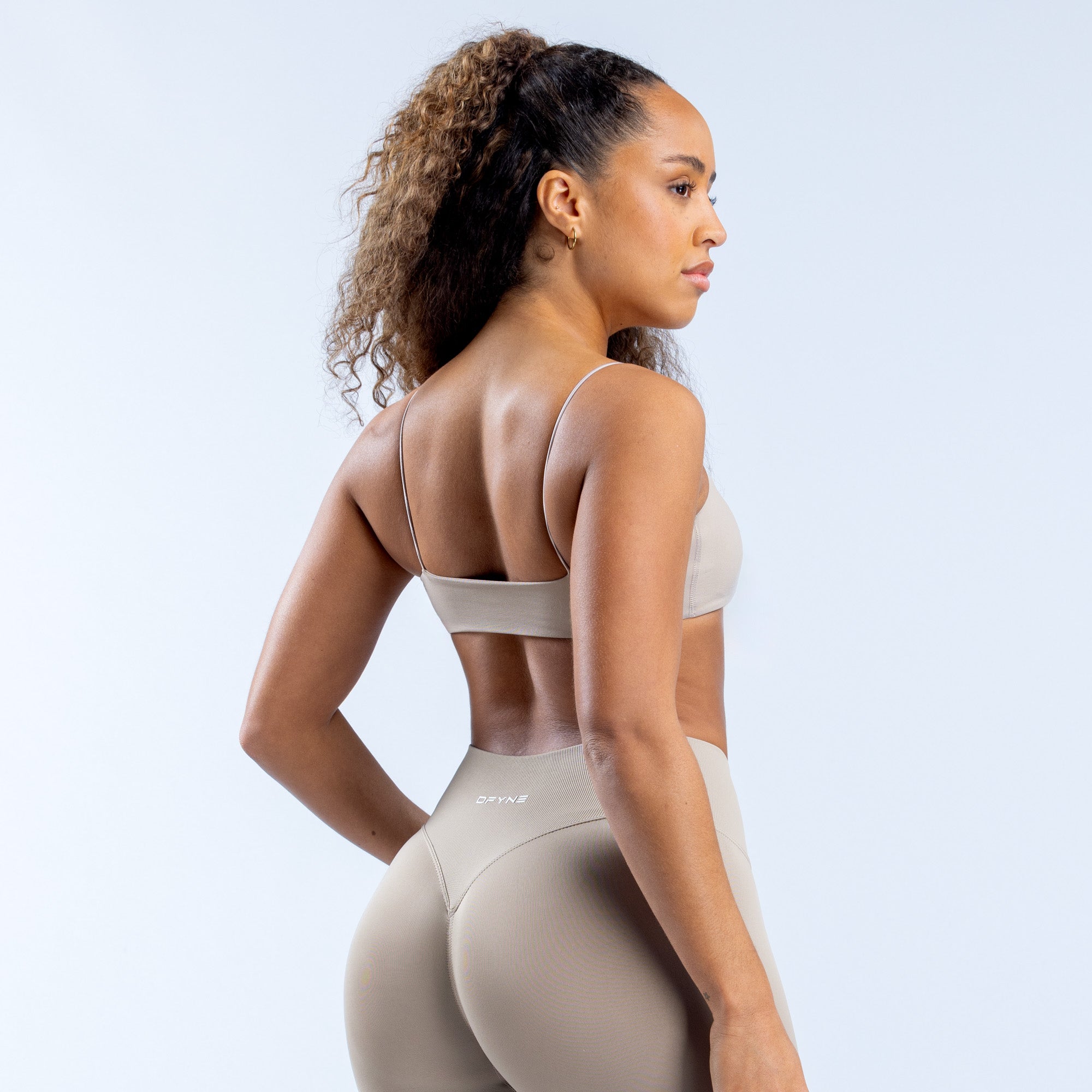 DFYNE Defy Strappy Ženske Sportski Grudnjak Sive | UNTRL4731