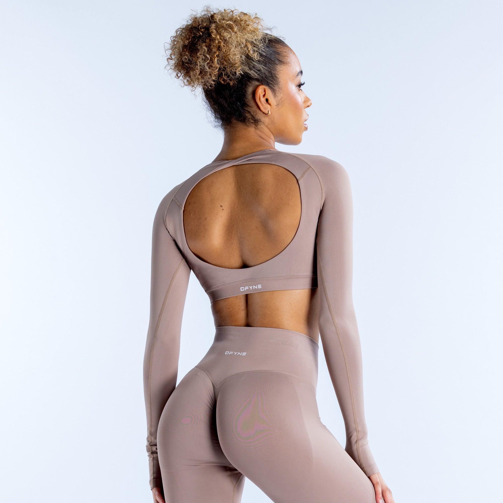 DFYNE Dynamic Long Sleeve Crop Ženske Top Bež | EBHCA2907