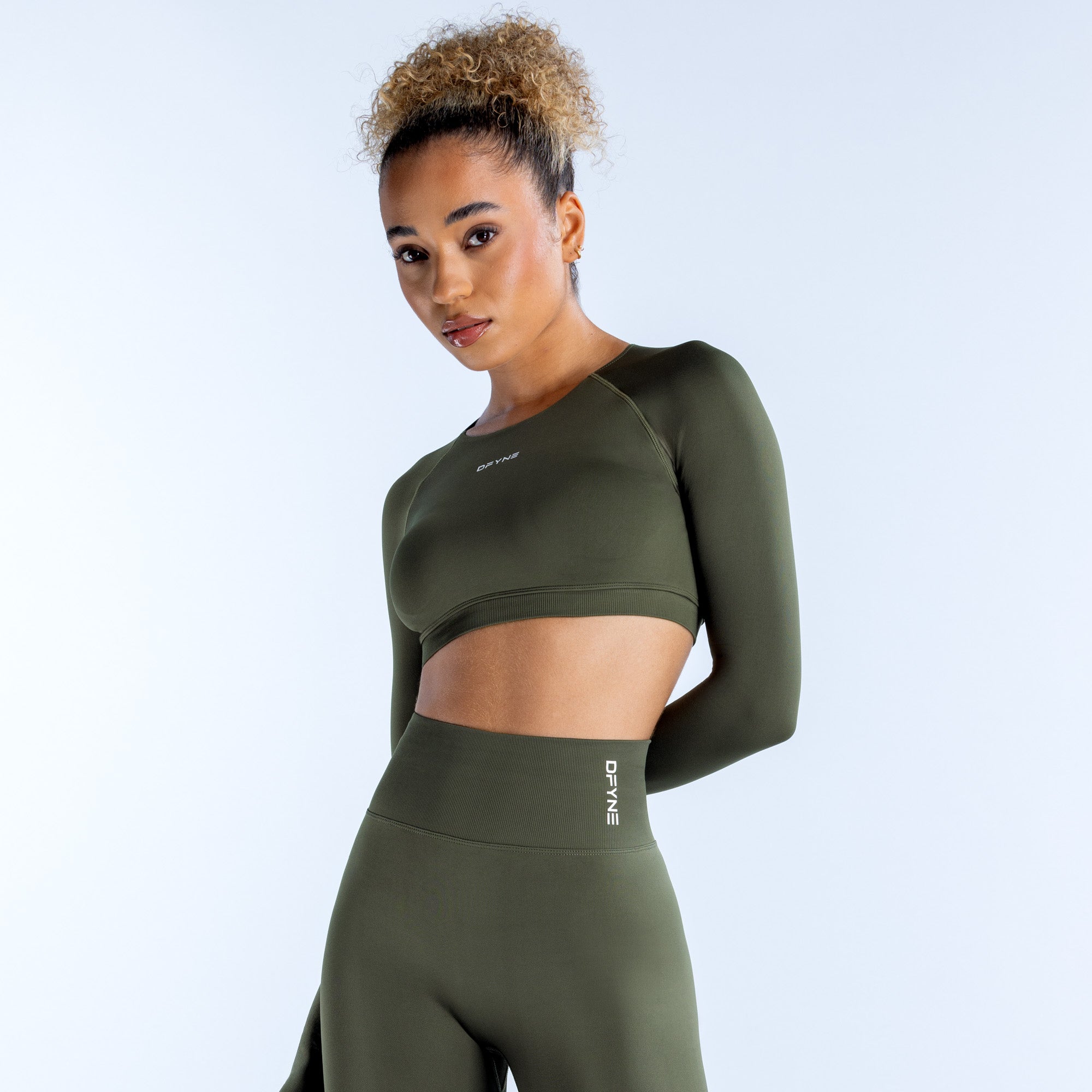 DFYNE Dynamic Long Sleeve Crop Ženske Top Maslinasto Zelene | TQYKH5210