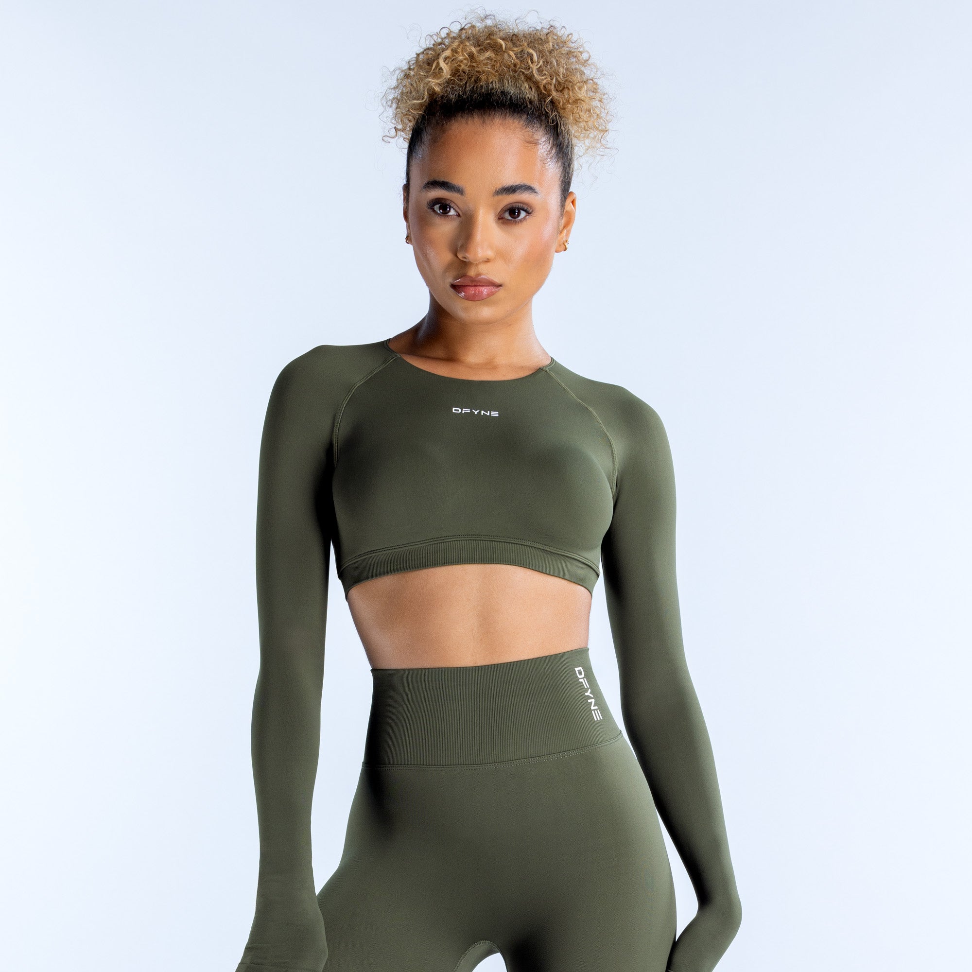 DFYNE Dynamic Long Sleeve Crop Ženske Top Maslinasto Zelene | TQYKH5210