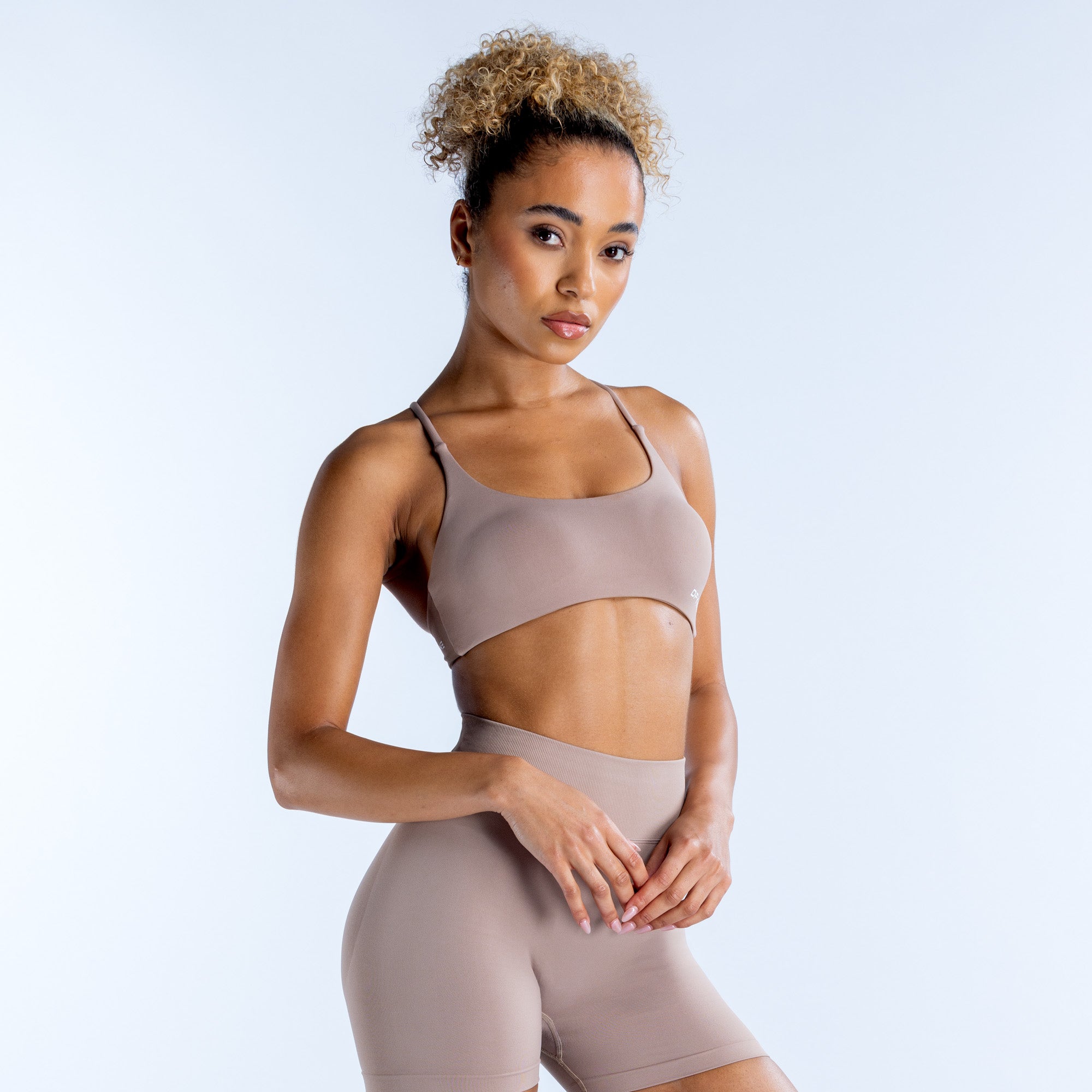 DFYNE Dynamic Twist Back Ženske Sportski Grudnjak Bež | AGFCU4901